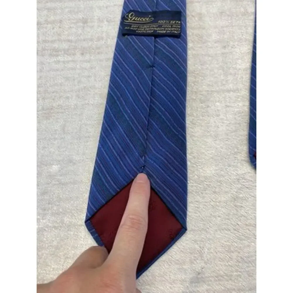 Vintage Gucci Tie 1970s Mens 100% Silk Luxury Designer Rare Blue Stripe Necktie